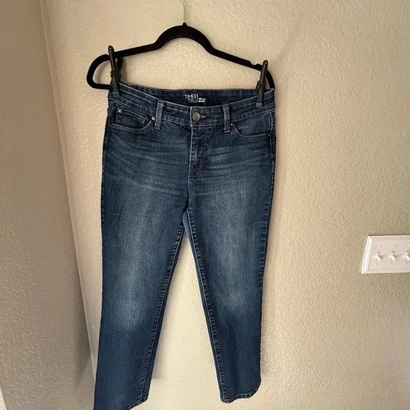 Time and Tru Women's Straight-Leg Jeans, Size 10P. - Picture 1 of 5